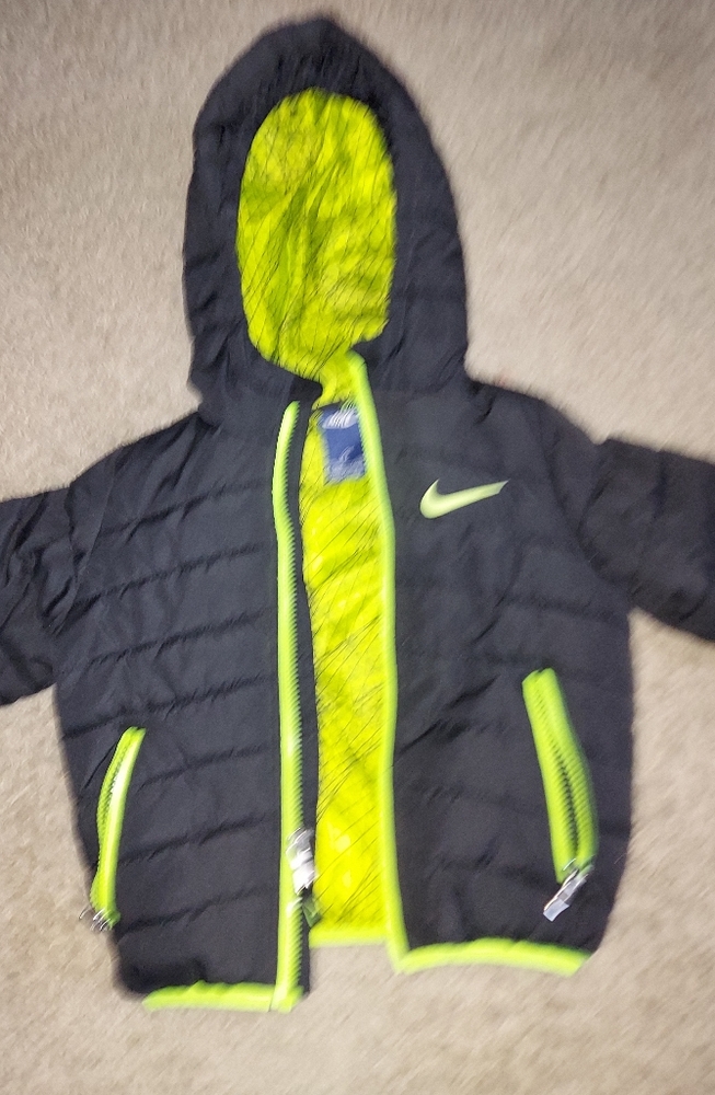 EUC nike puffer jacket